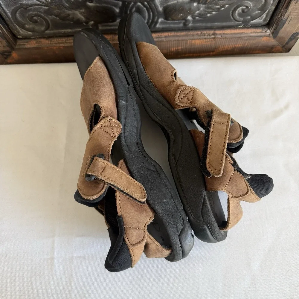 Reef Leather Outdoor Hiking Water Sandals Adjustable Straps Men's 10 US 43 EU‎